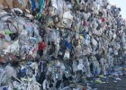 Recycling plastic is practically impossible and the problem is getting worse | Recurso educativo 7901669